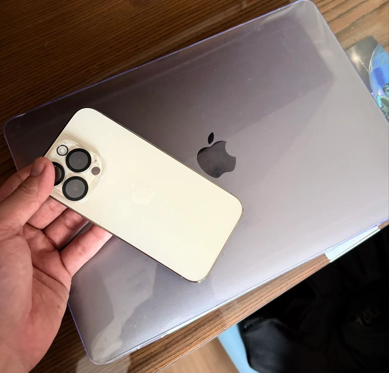 iPhone 14 Pro 256GB Gold - Impecável + NF - Celulares e