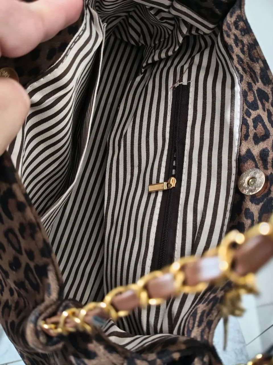 Bolsa animal print onça  - Foto 3