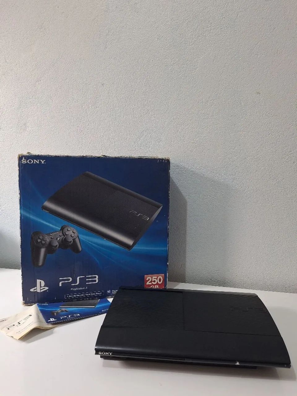 PS3 Super Slim 250GB Destravado HEN + 10 Jogos Originais em Mídia