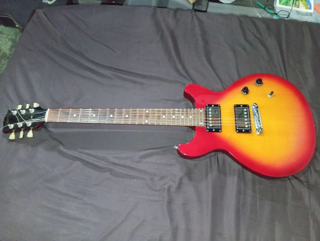 Guitarra Gibson DC Studio ( Trocas )