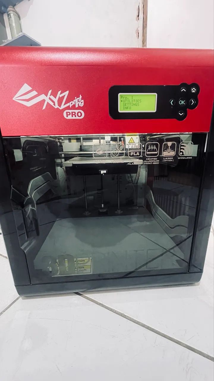 Impressora 3D XYZ printing da Vinci 1.0 Pro