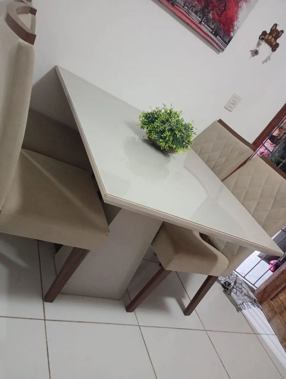 Vendo mesa com 4 cadeiras - Foto 3