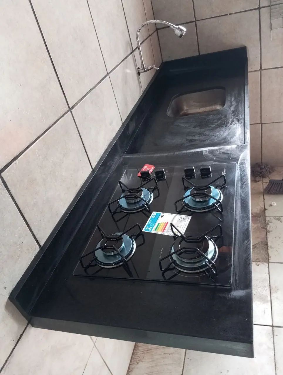 Pia com complemento para fogão cooktop  - Foto 3