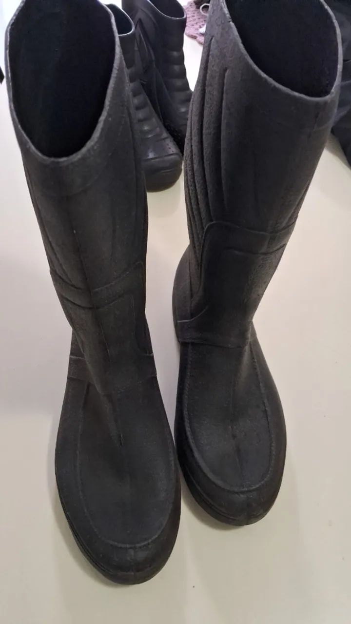 Capa de chuva e bota  - Foto 4