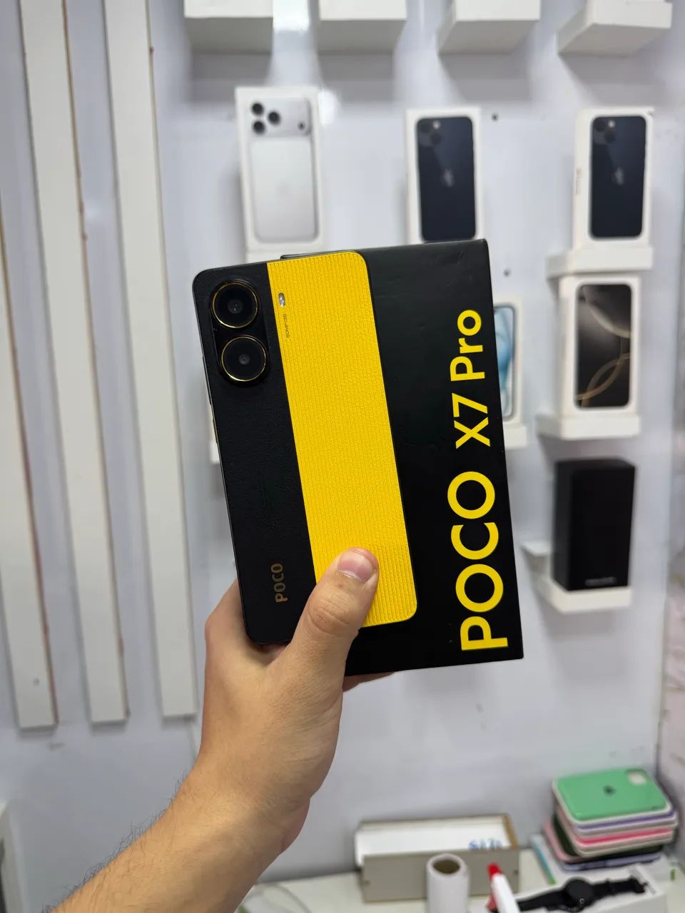 POCO X7 PRO - 512GB / 12 RAM  - Foto 2