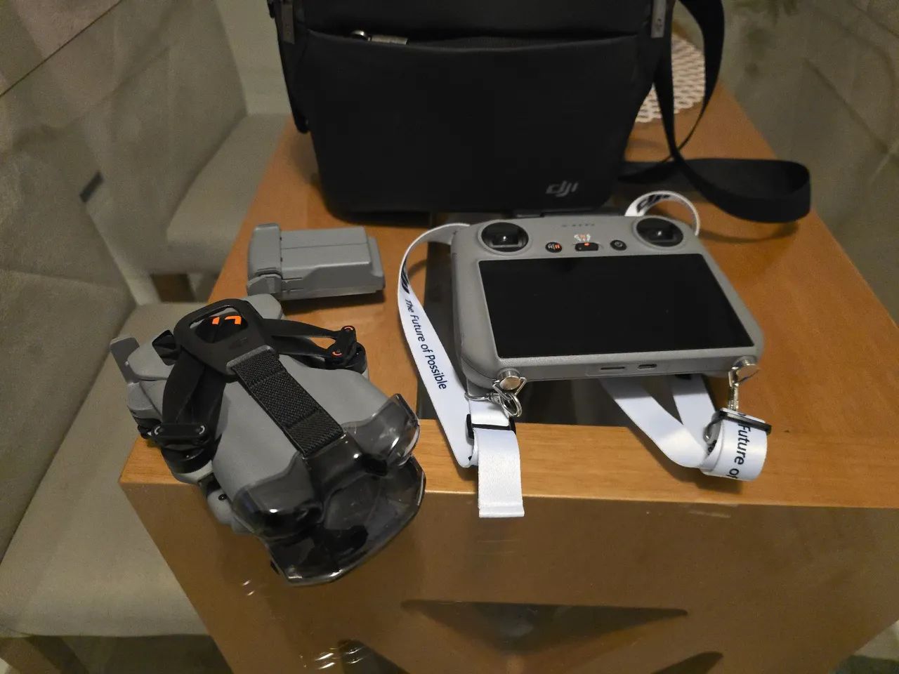 Drone DJI Mini 5 Pro + Controle com Tela (DJI RC2) + Uma Bateria - Foto 6