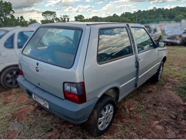 Peças uno 2010 com ar 
