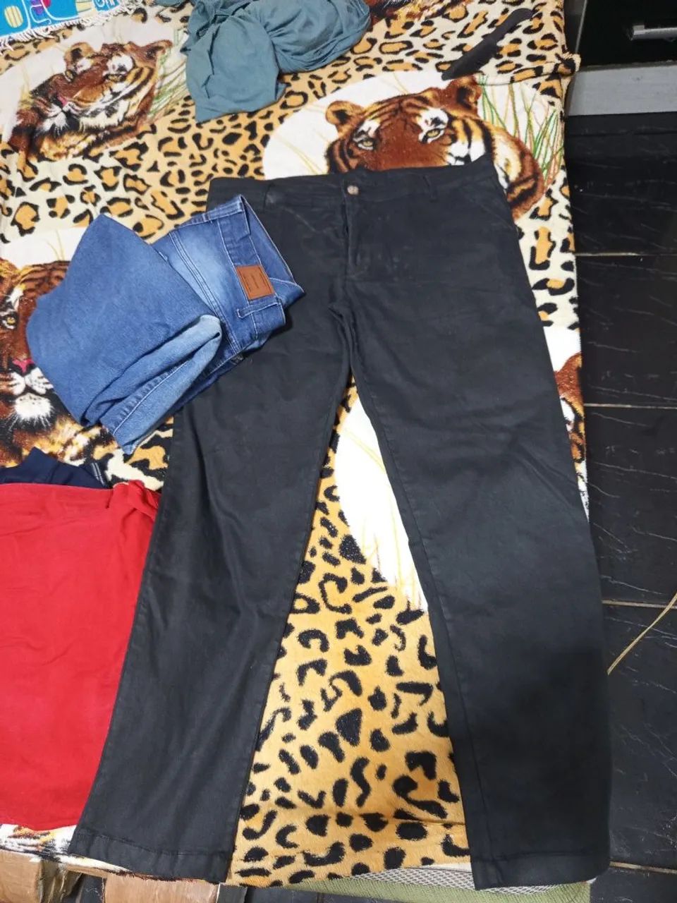 Calça preta nova 