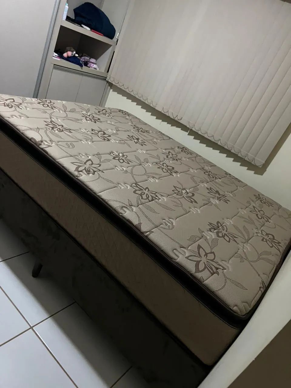 Cama Queen Box
