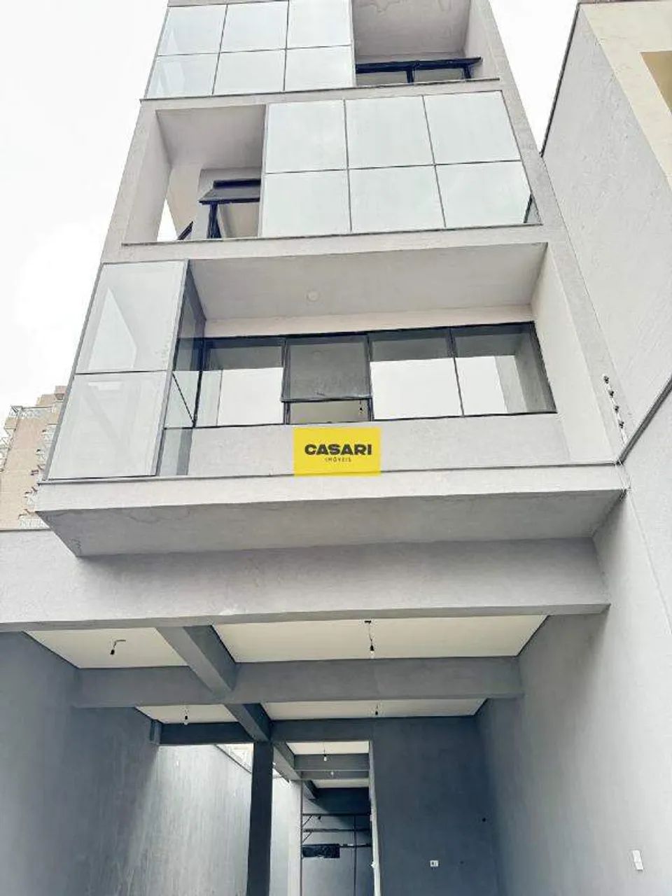 Prédio Comercial com Elevador, 6 Salas e Fachada em Vidro  Próximo ao Golden Square | São  - Foto 3