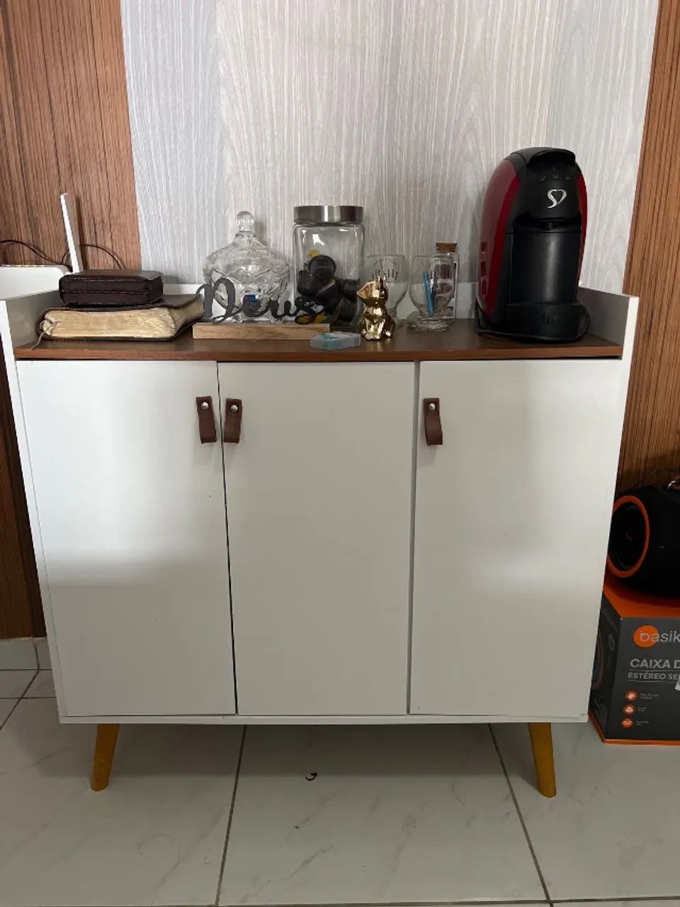 Mesa cantinho do café 