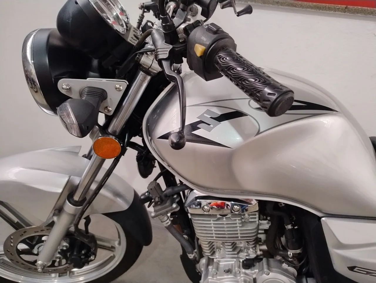 Gsr150i - 2017 - muito nova  - Foto 3