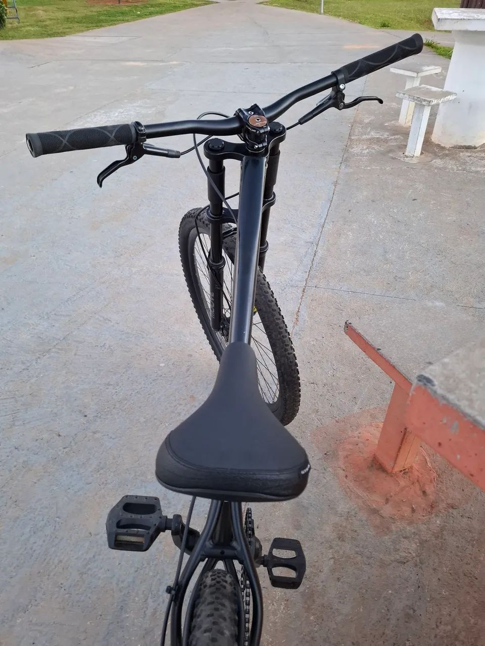 Bike aro 29 bem montada  - Foto 3