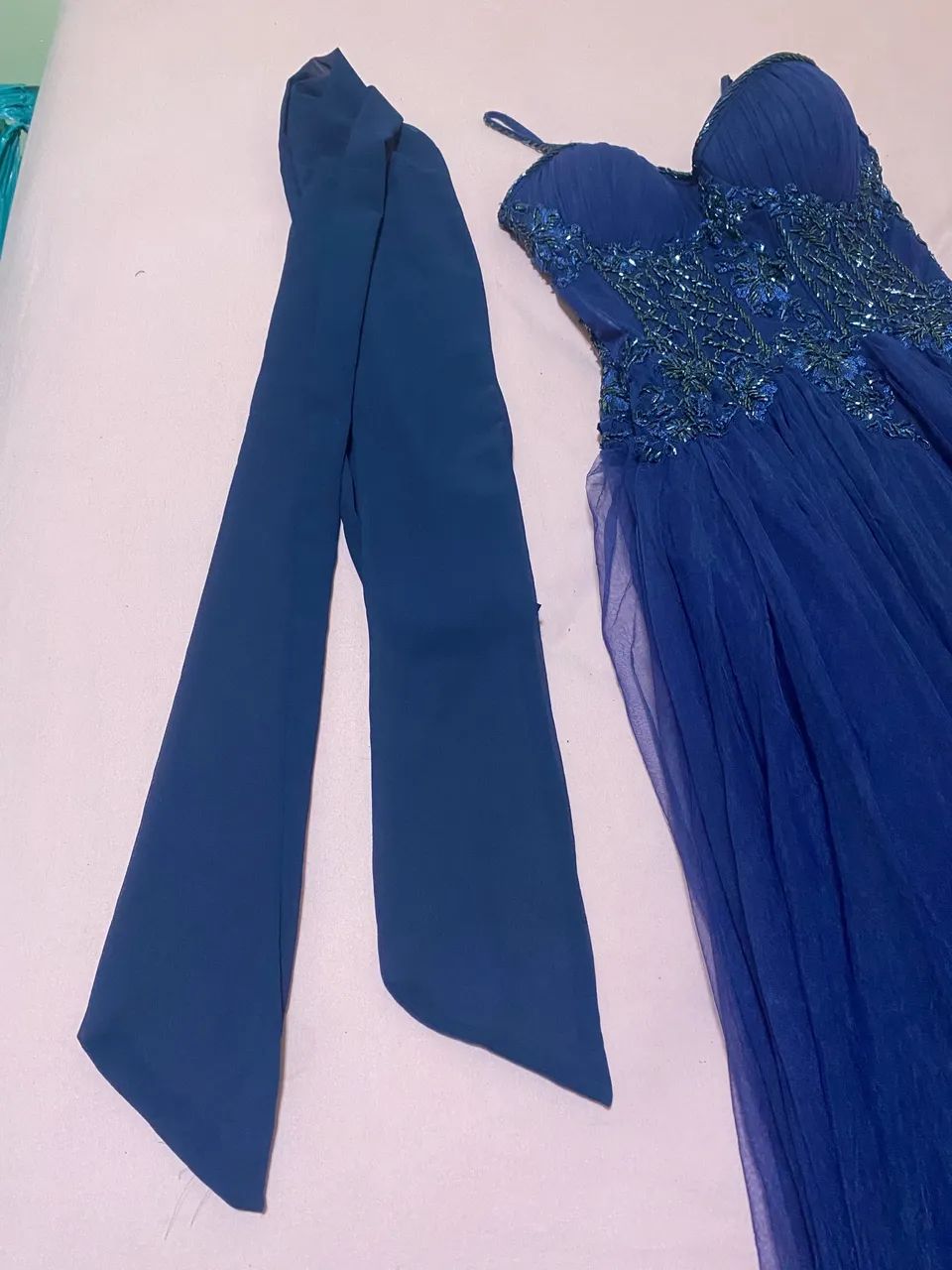 Vendo lindíssimo vestido de festa com echarp - Foto 5