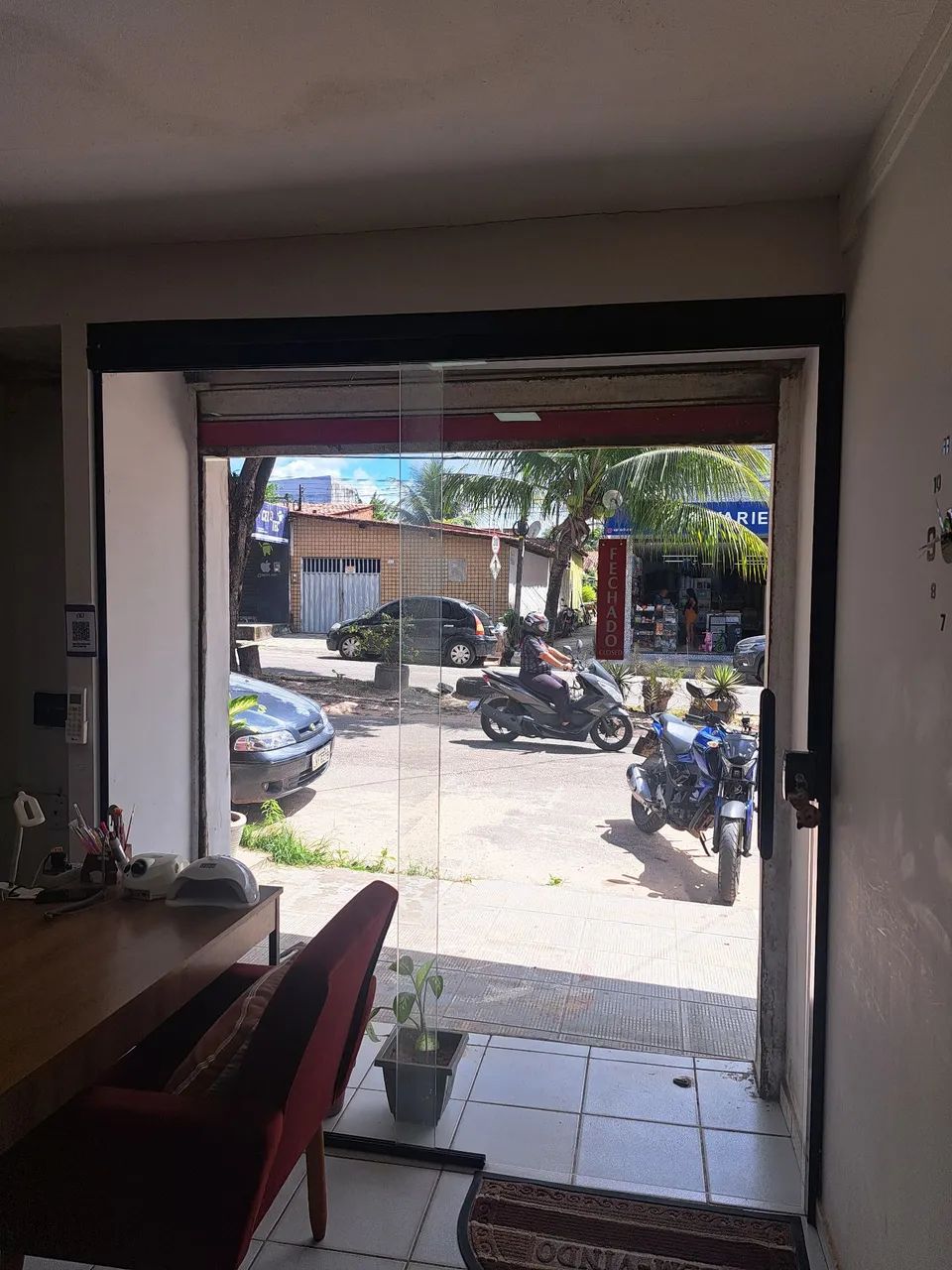 Porta de vidro para comércio 2m de altura 1.97 largura