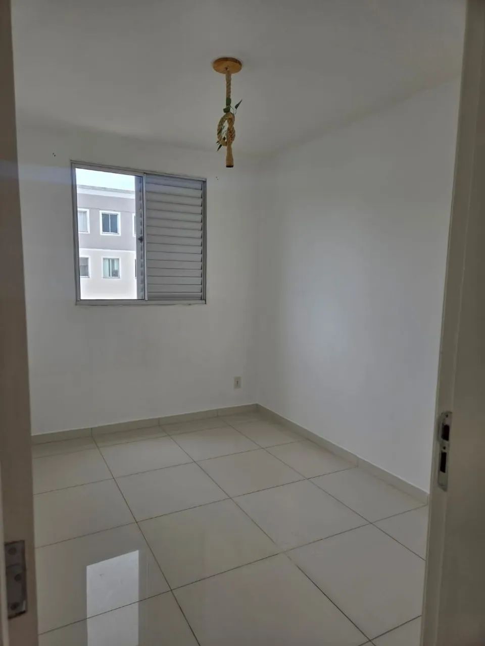 Apartamento no Residencial Jeribá com móveis planejados na cozinha e quarto - Foto 5