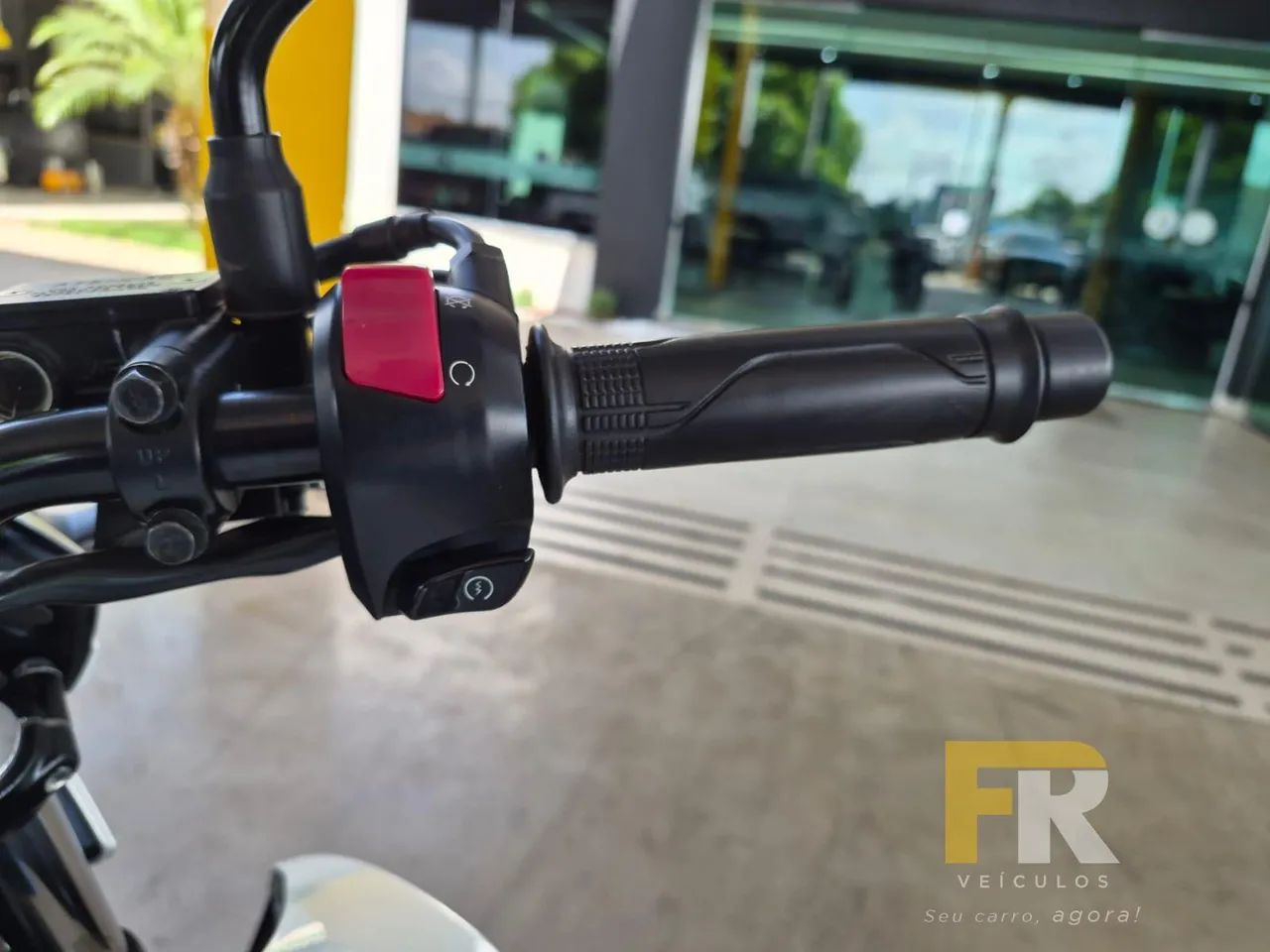 CB TWISTER/FLEXONE 250CC BRANCA 2022/2022 - Foto 4