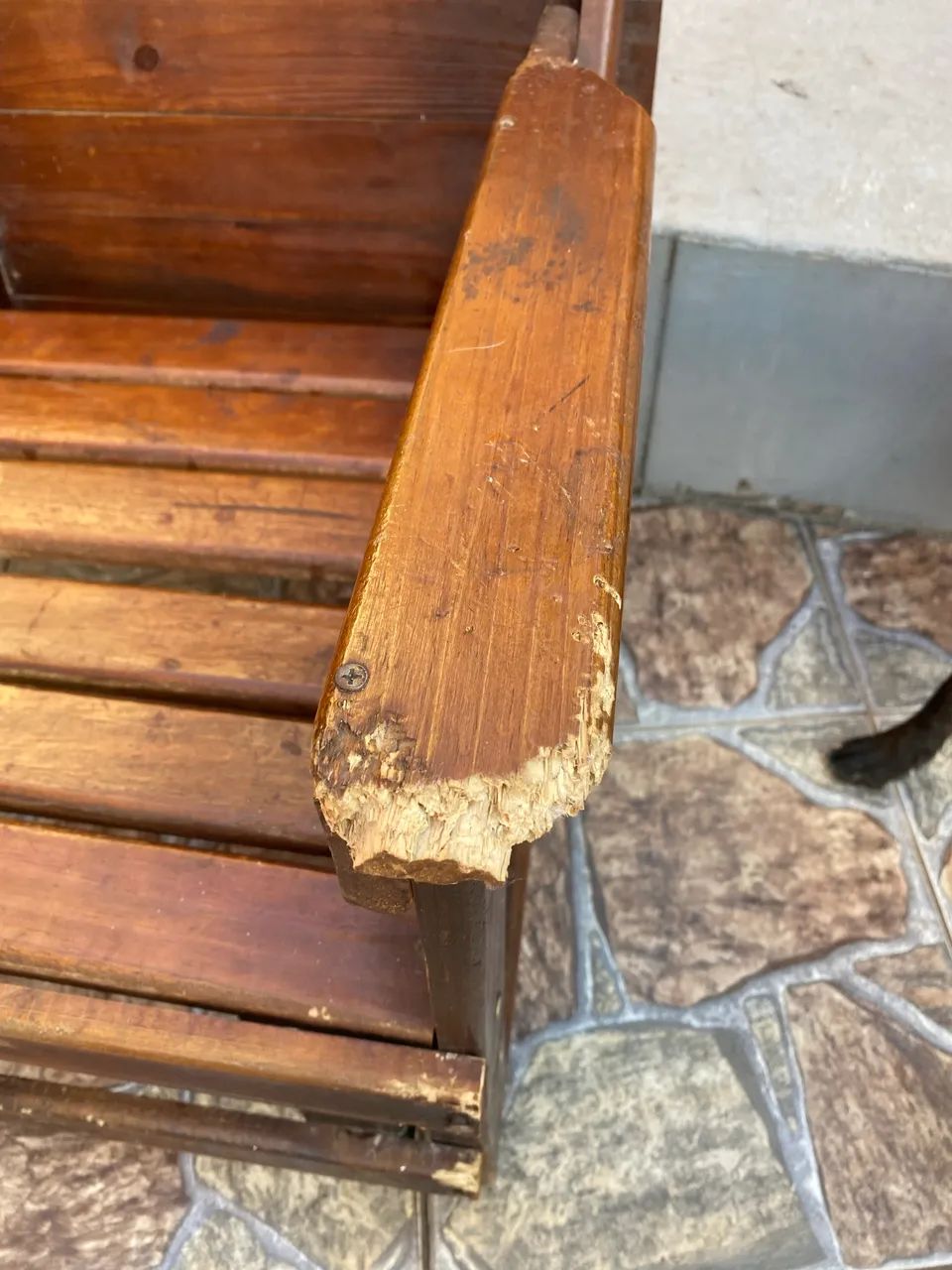BANCO DE MADEIRA MACIÇA QUE VIRA MESA - Foto 2