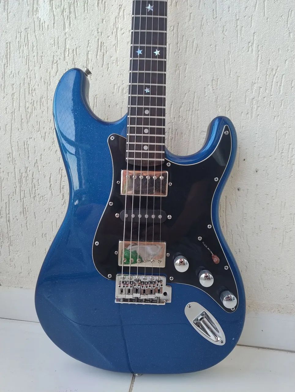 Guitarra stratocaster
