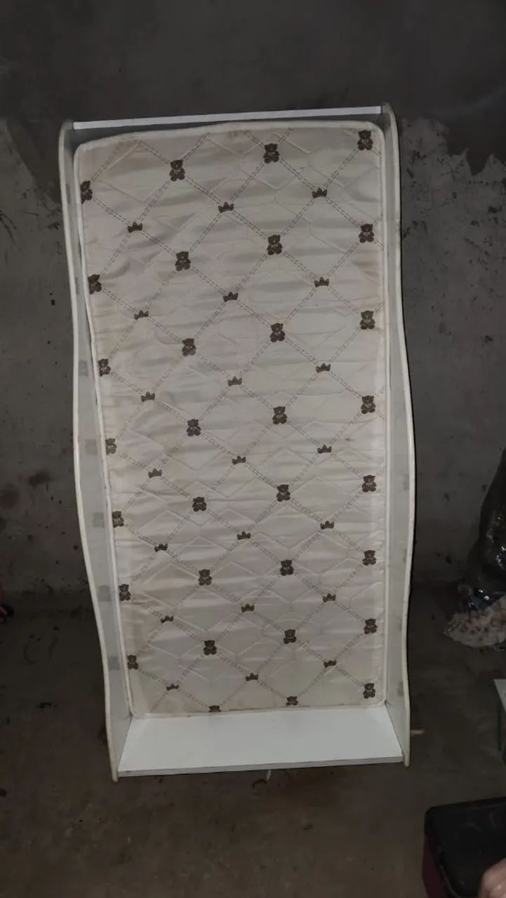 Cama infantil com colchão  - Foto 2