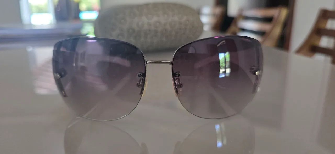 Óculos de Sol Guess Vintage Y2K Shield Branco com Strass - Foto 4