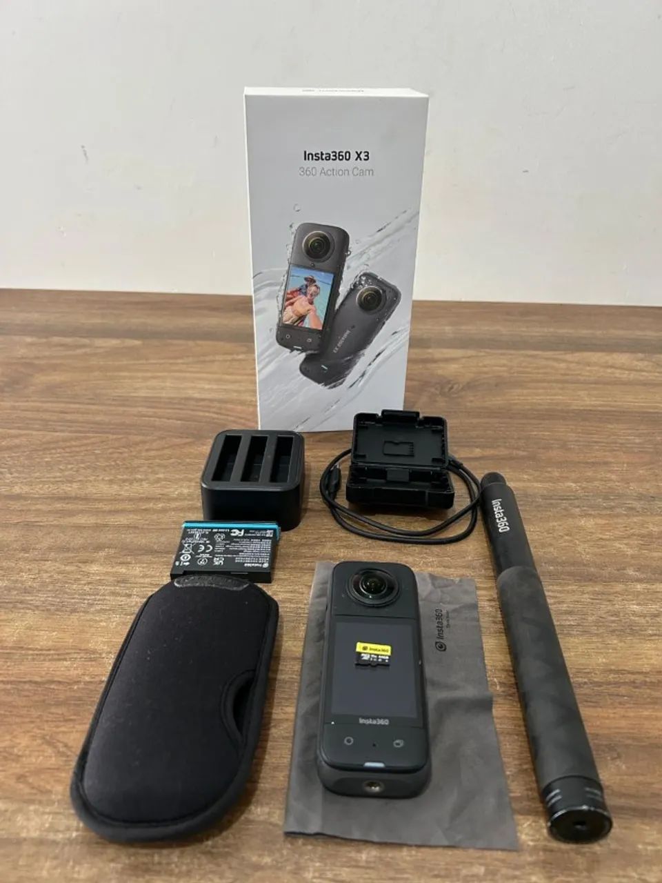 Insta360 X3 + Kit THINK BOLD Completo | Perfeita p/ Moto e Viagem