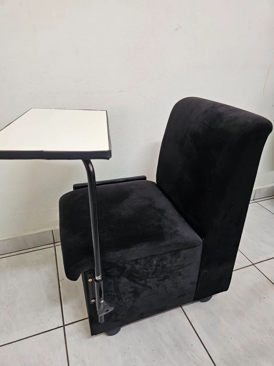 Mesa para manicure com cadeira e gaveta - Foto 5