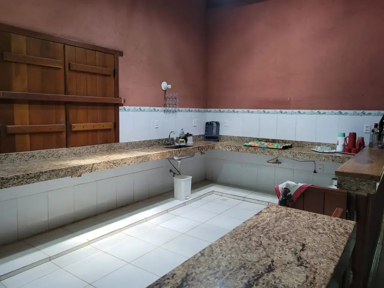 CHÁCARA DE 5 MIL M² COM LAGOA E RIBEIRÃO + CASA DE 03 QTS - Foto 5