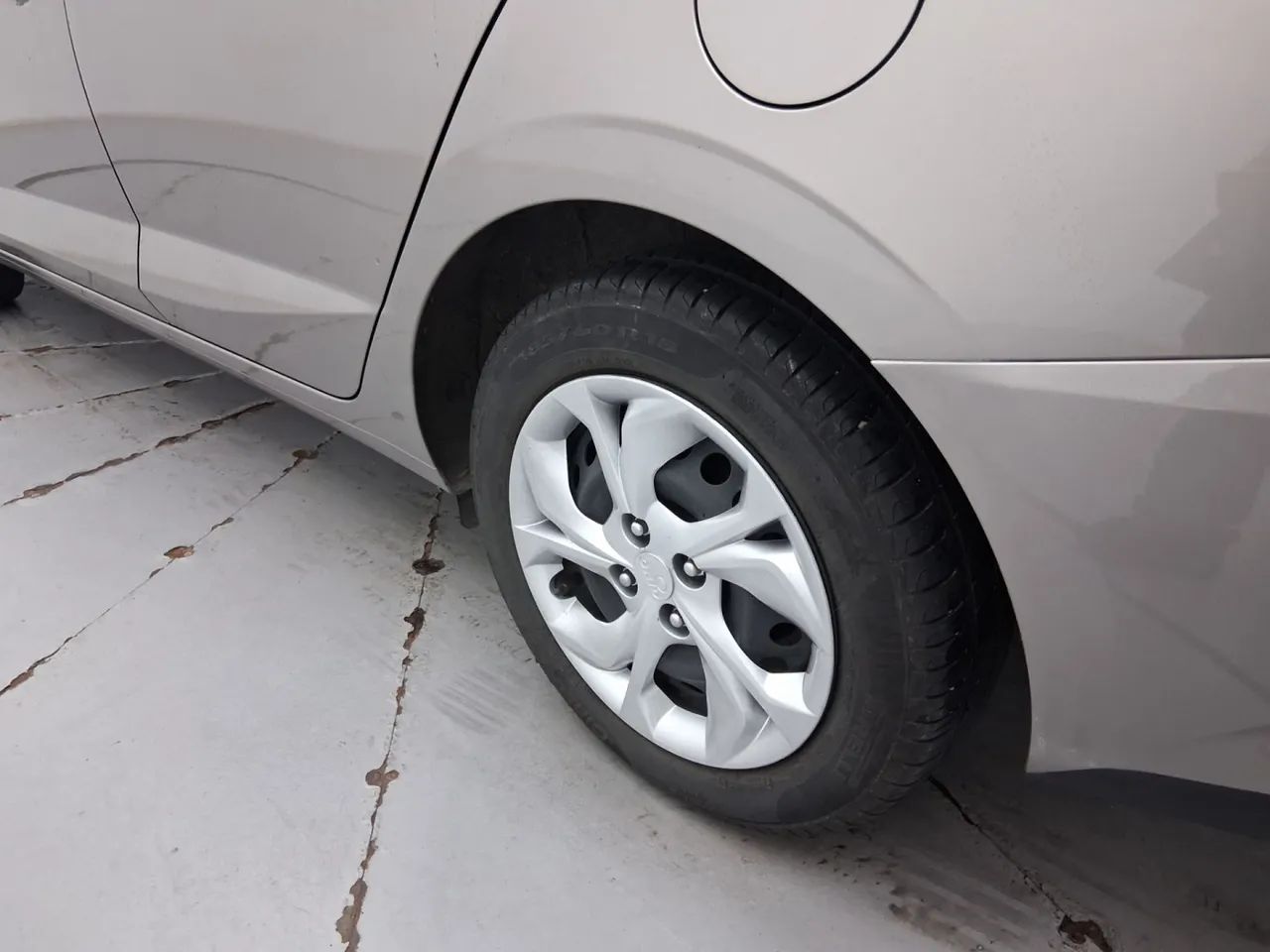 Hyundai HB20S Comfort Plus 1.0 TB Flex 12V Mec., foto 12 de 18