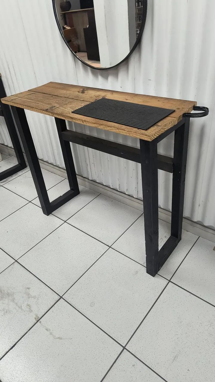 Mesa Bancada de madeira rústica (ideal para barbearia) - Foto 3