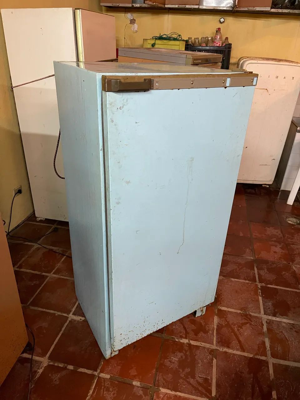 Geladeira antiga cônsul azul
