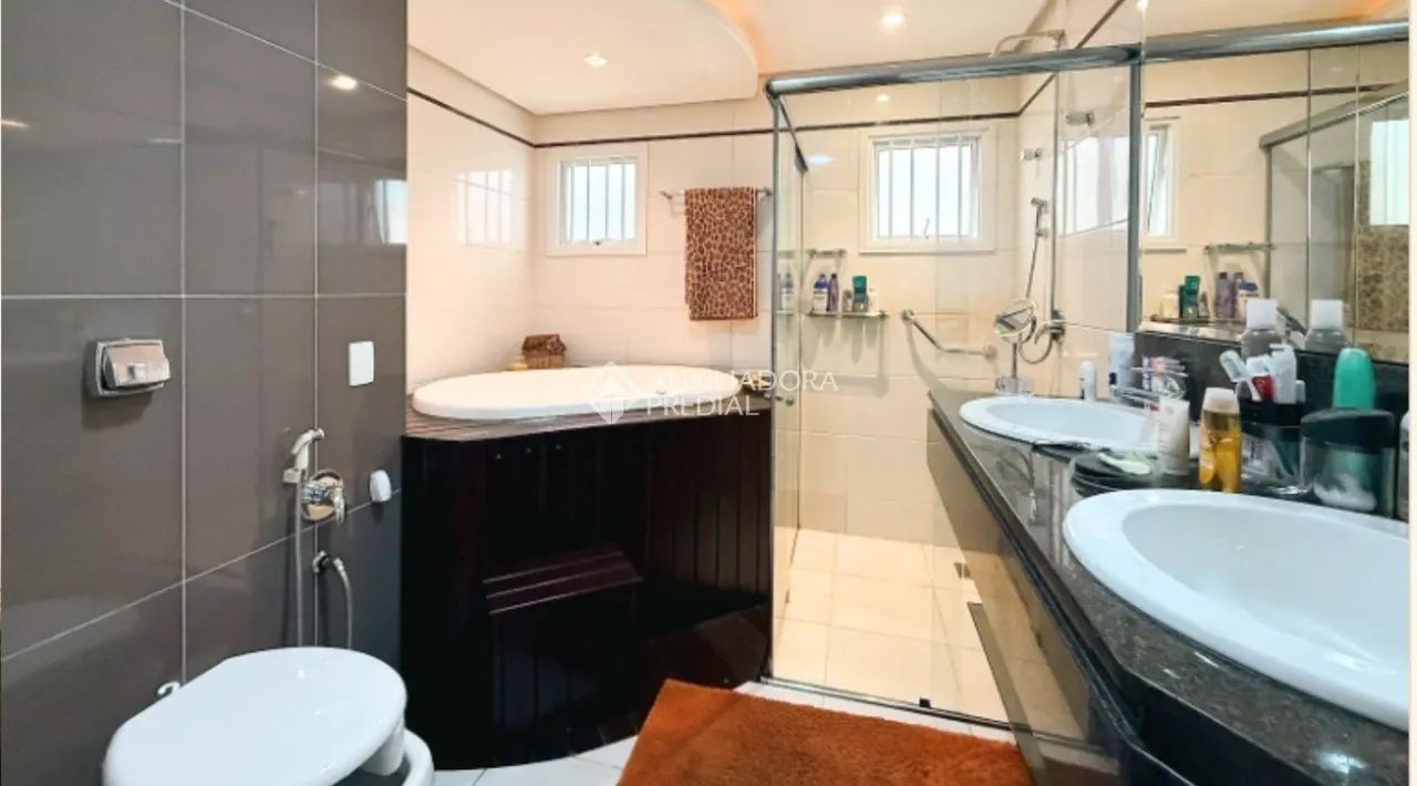 Casa de Alto Padrão à Venda em Coqueiros - Florianópolis - Foto 5