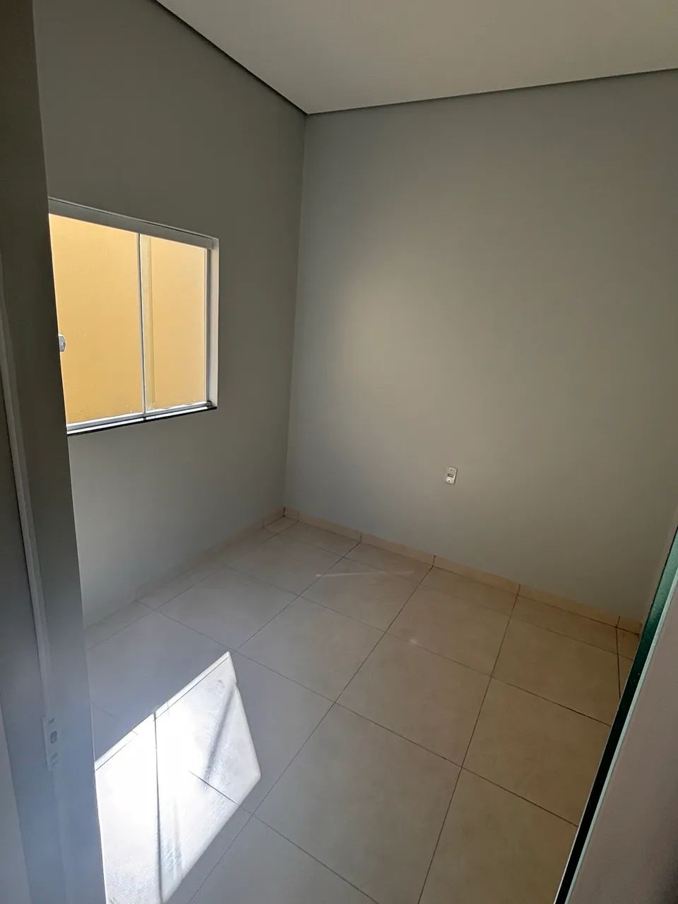 Vendo imóvel recém construído - em lote inteiro 10x25 - Foto 5