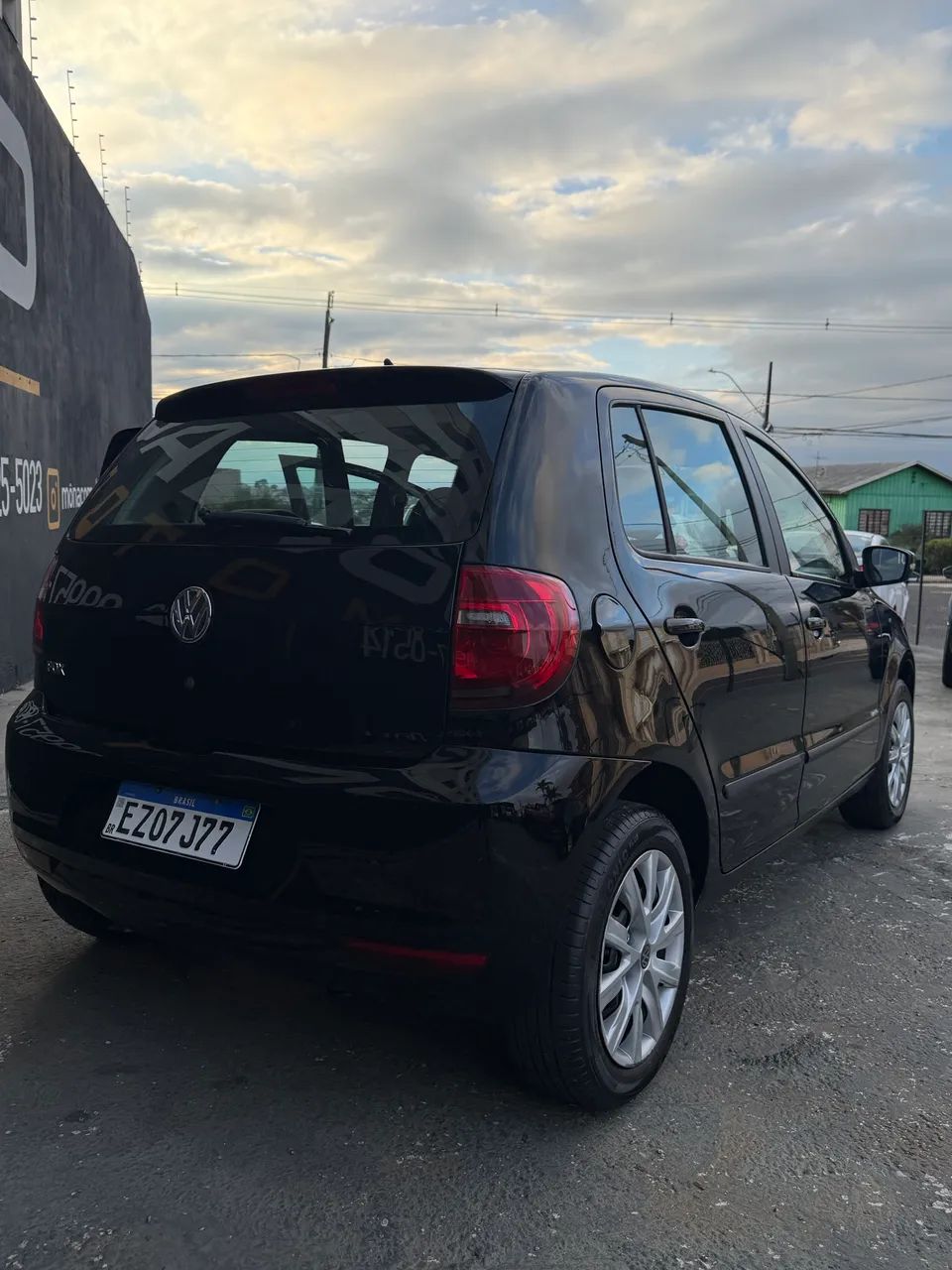Volkswagen Fox Fox 1.0 Mi Total Flex 8V 5p 2014
