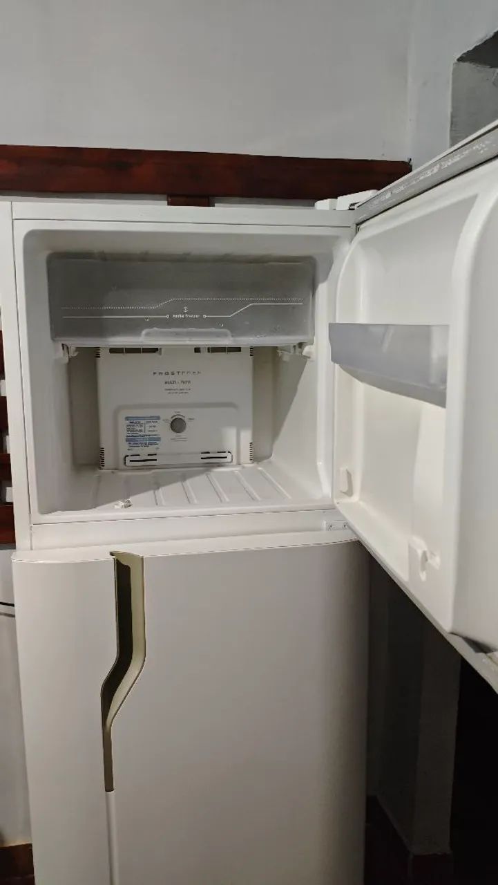 Geladeira Electrolux DFN41 - Excelente Estado - Foto 2