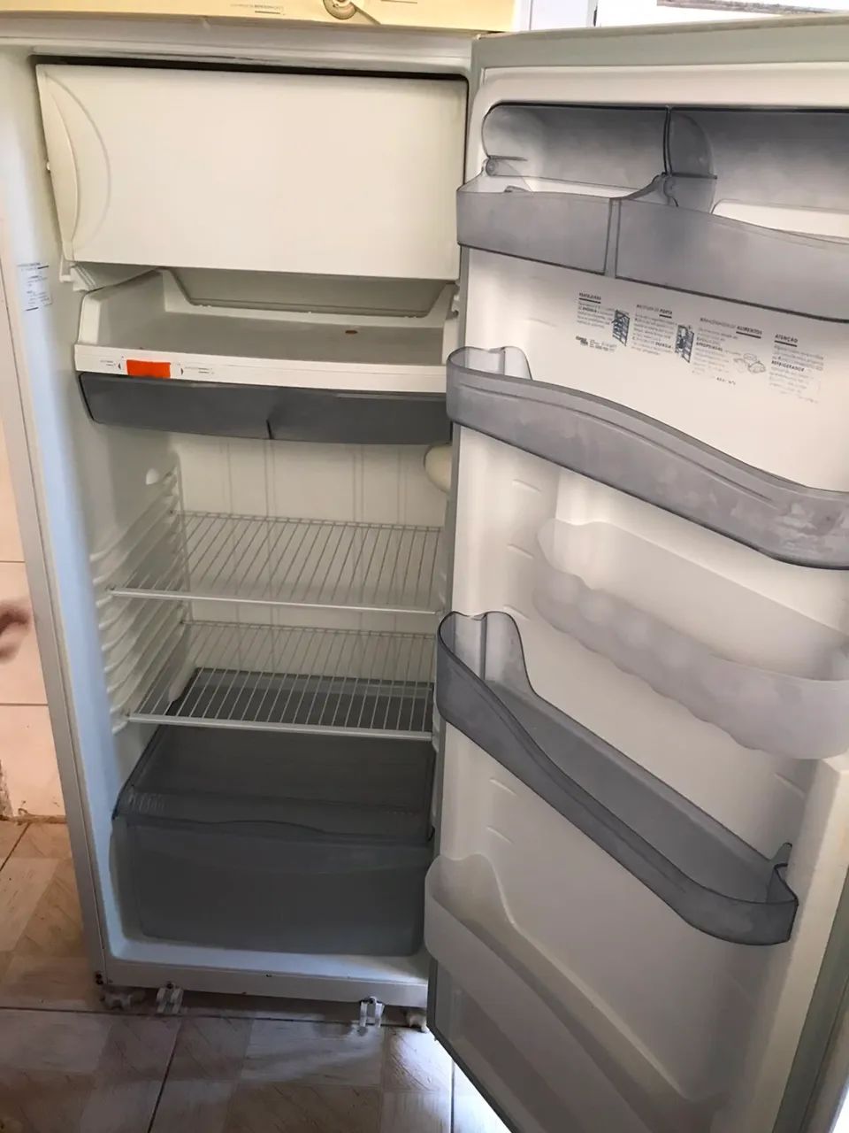 Geladeira Cônsul  320L