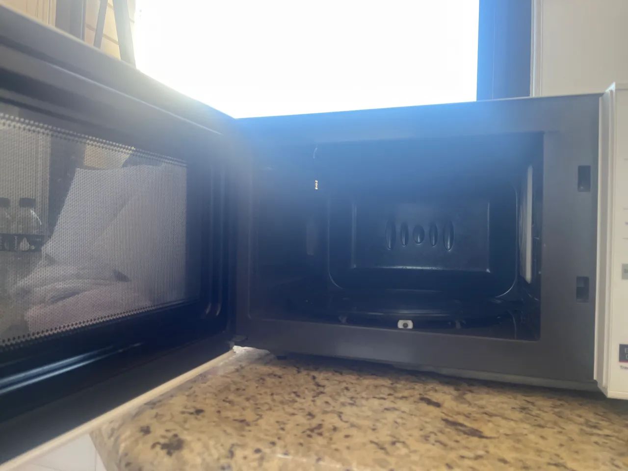 MICROONDAS LG 23 L - Foto 2