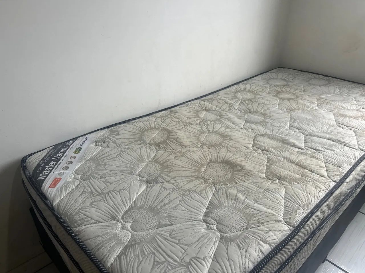 Cama de solteiro usada - Foto 2