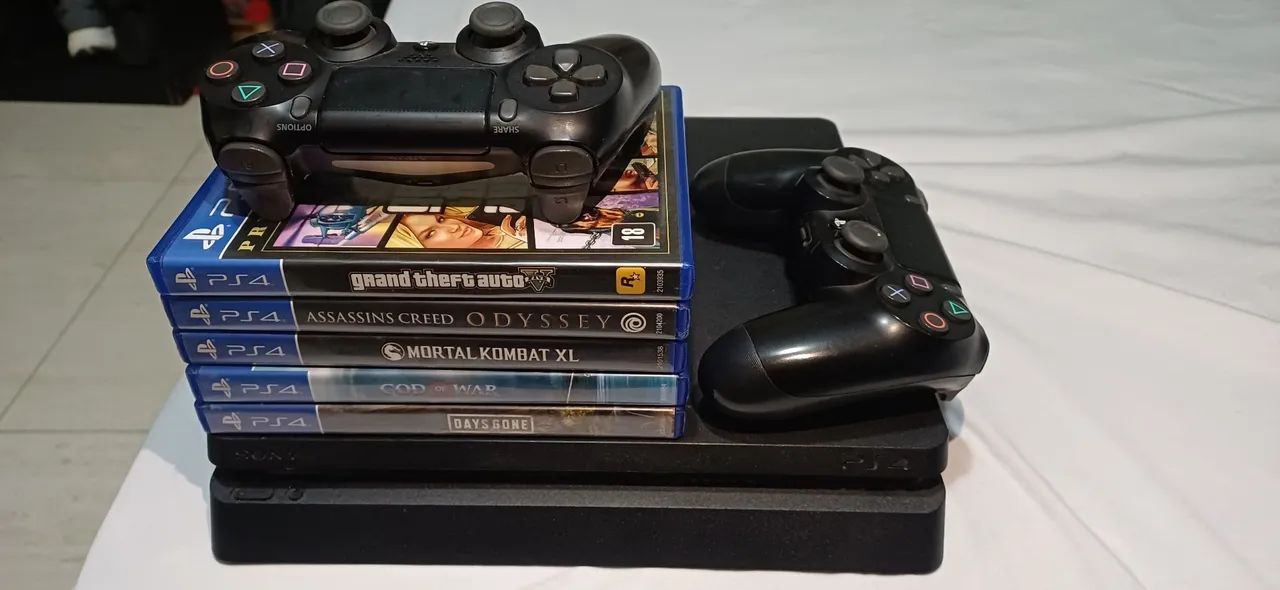 PlayStation4 一式 PS 4 , 1 TERA - Consoles de Vídeo Game - Nova Brasília, Joinville