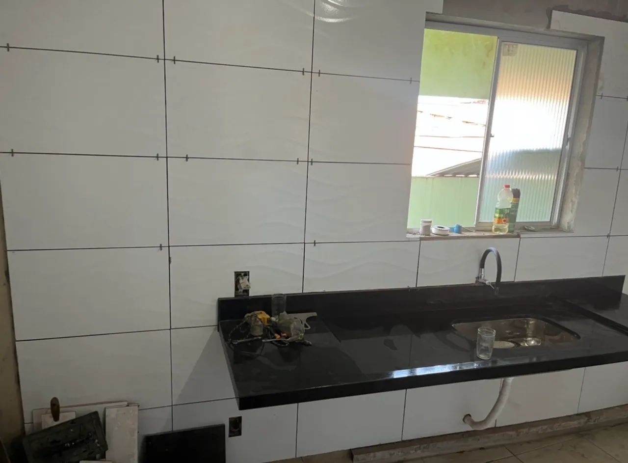 Pedreiro disponível 