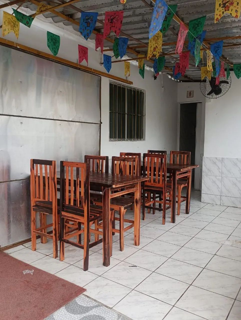 MESAS e cadeiras madeira para restaurante e residência  - Foto 2