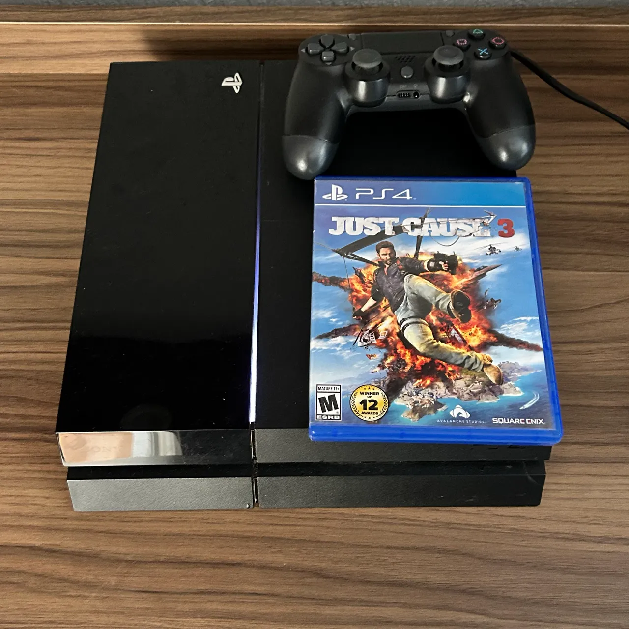 PS4 500GB + 2 Controles + 14 Jogos - Completo e Conservado