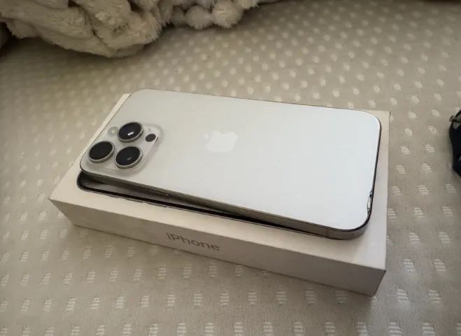 Iphone 15 pro max | White Titanium 256 G - Celulares e Smartphones