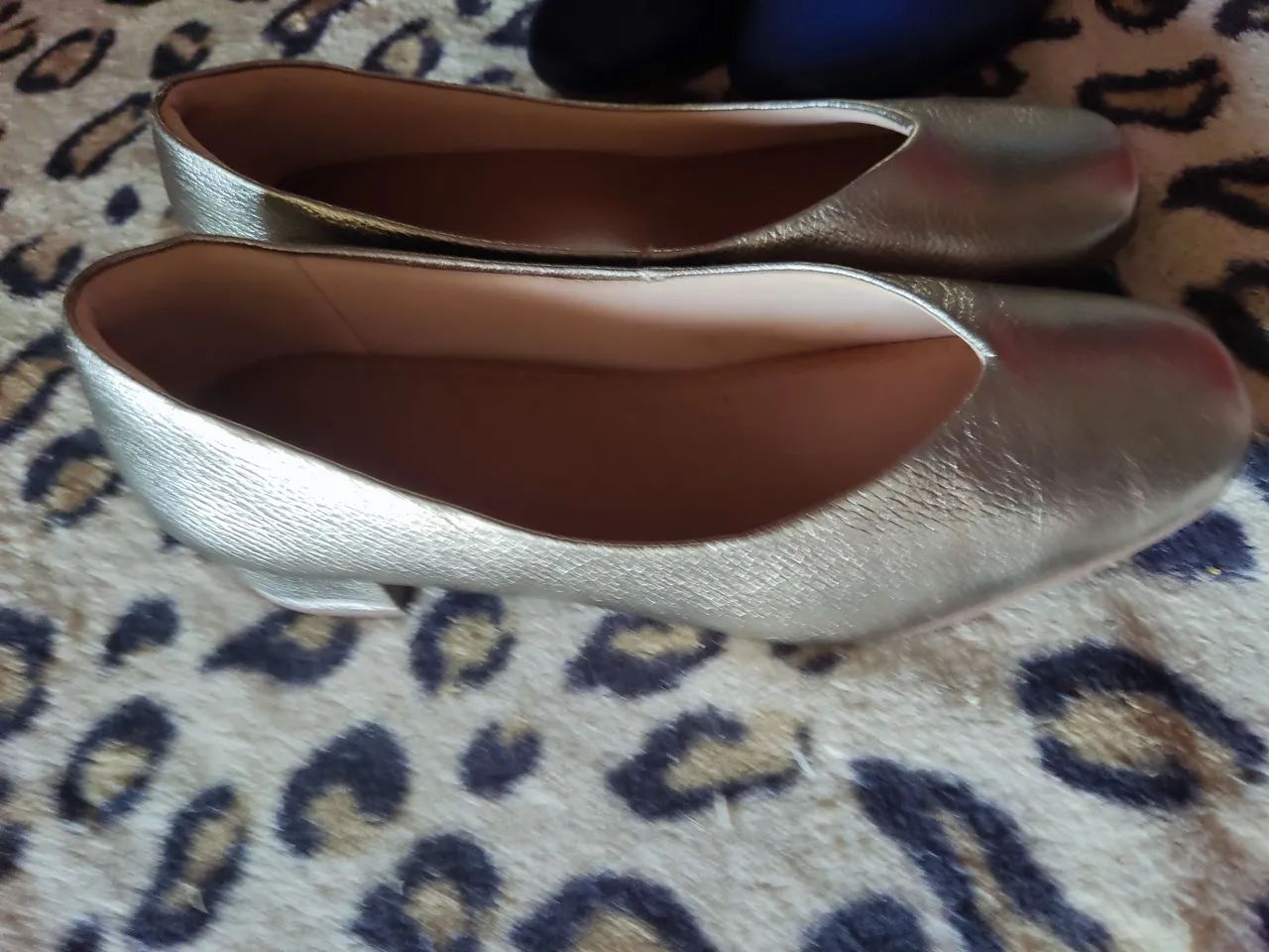  sapato social e outro de  couro Arrezo - Foto 2