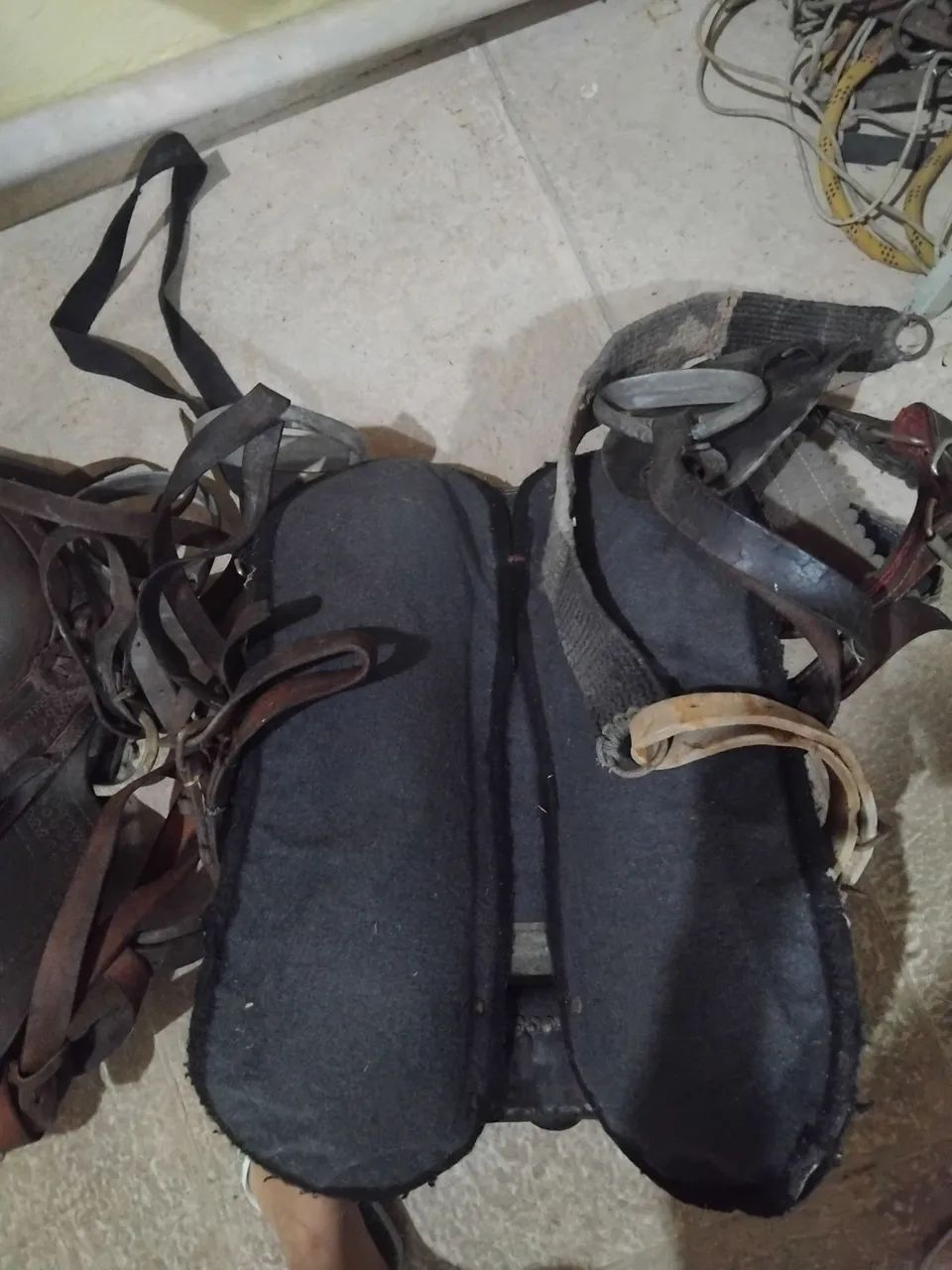 Vendo 2 cela pra animal ,em perfeitas condições aceito proposta ! - Foto 4
