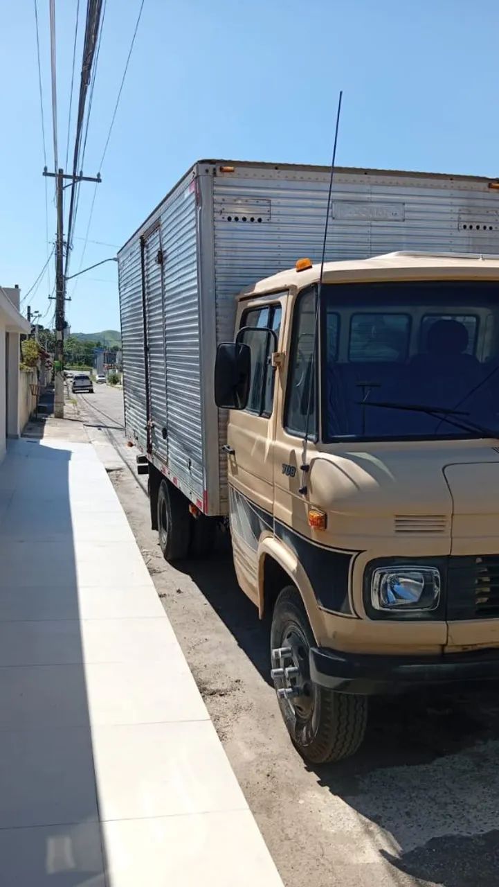 Caminhão 708 Mercedes  - Foto 6