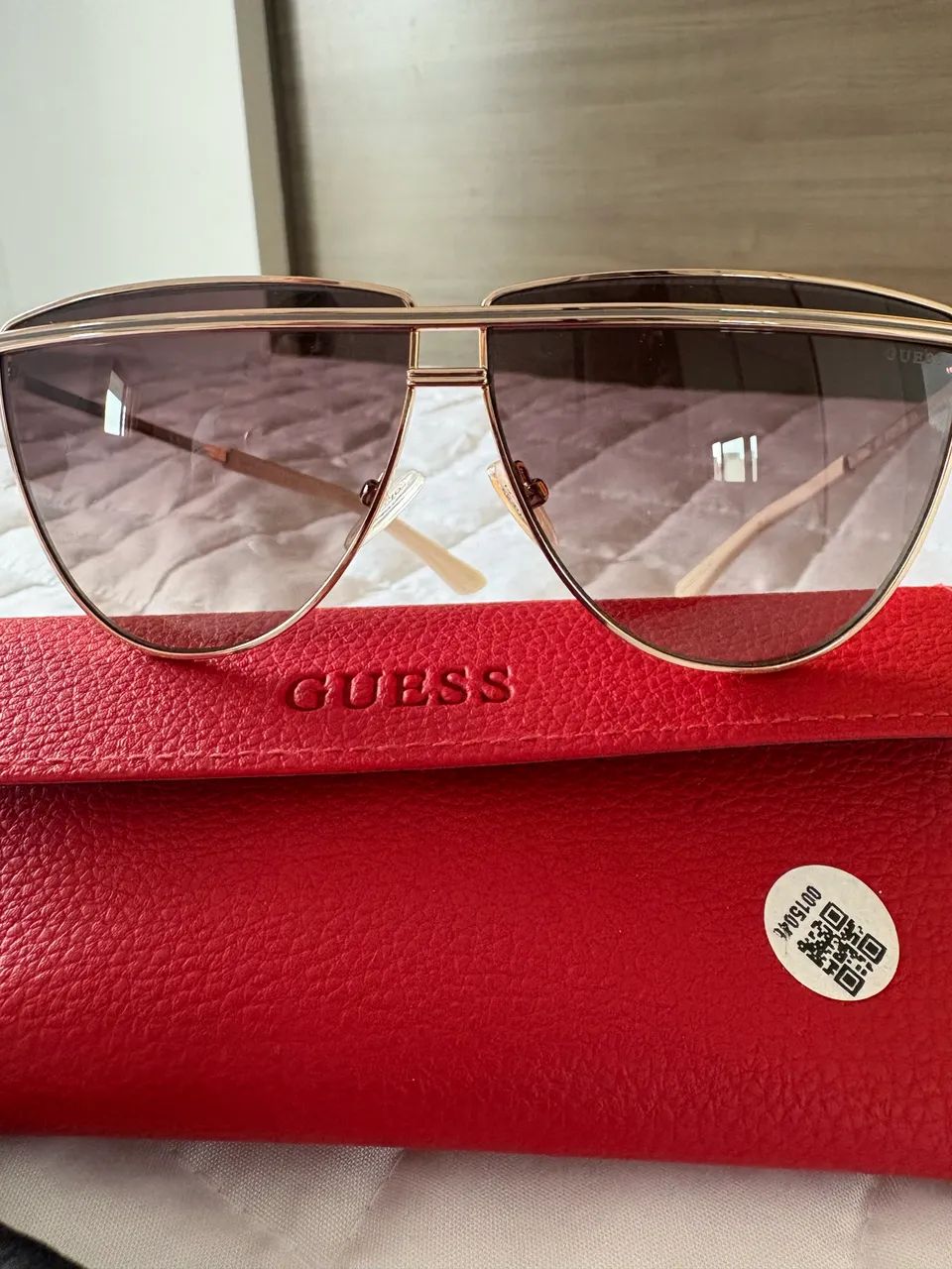 Guess- óculos nunca usado  - Foto 4