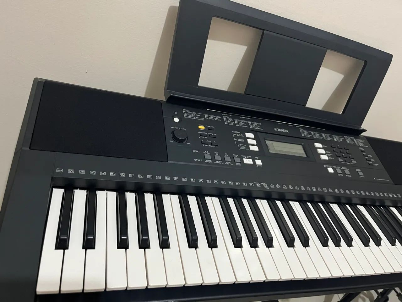 Teclado YAMAHA PSR E343 (PERFEITO P/ IGREJA) - Foto 3