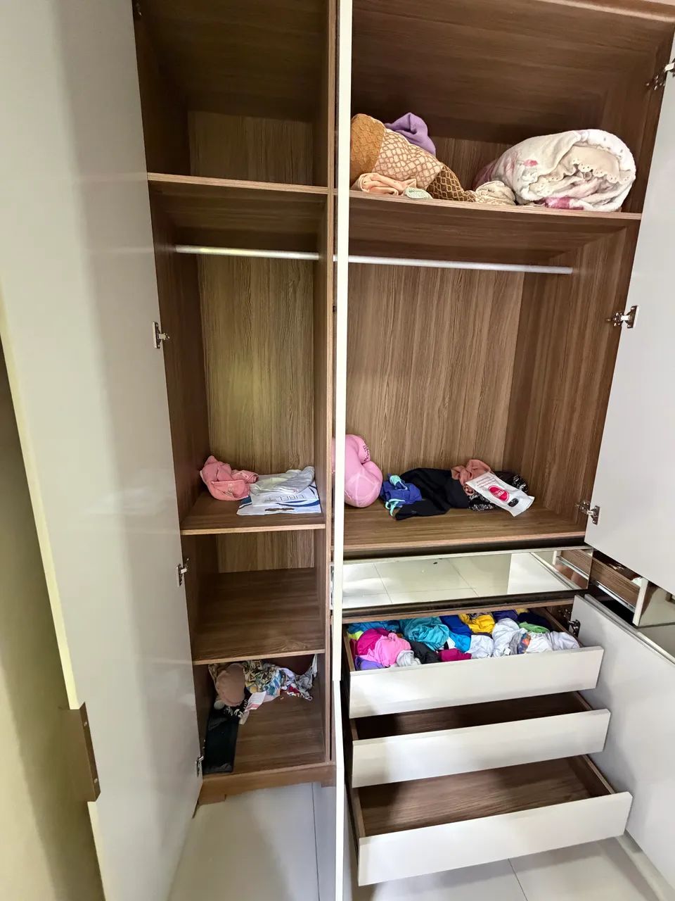 Guarda roupa de 6 portas - Foto 4