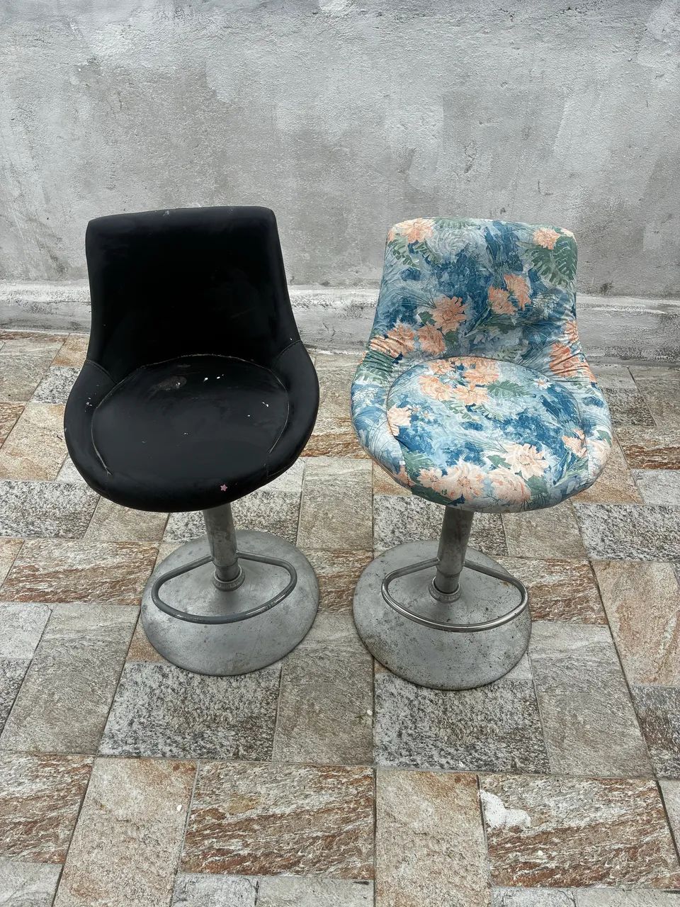 Vendo 2 banquetas  - Foto 3